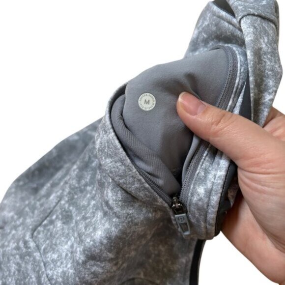 Lululemon Textured Tech Pants Men Size Medium - Picture 3 of 5